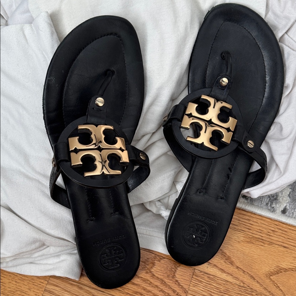 Tory Burch Black Sandals with Gold Emblem - Picture 2 of 4